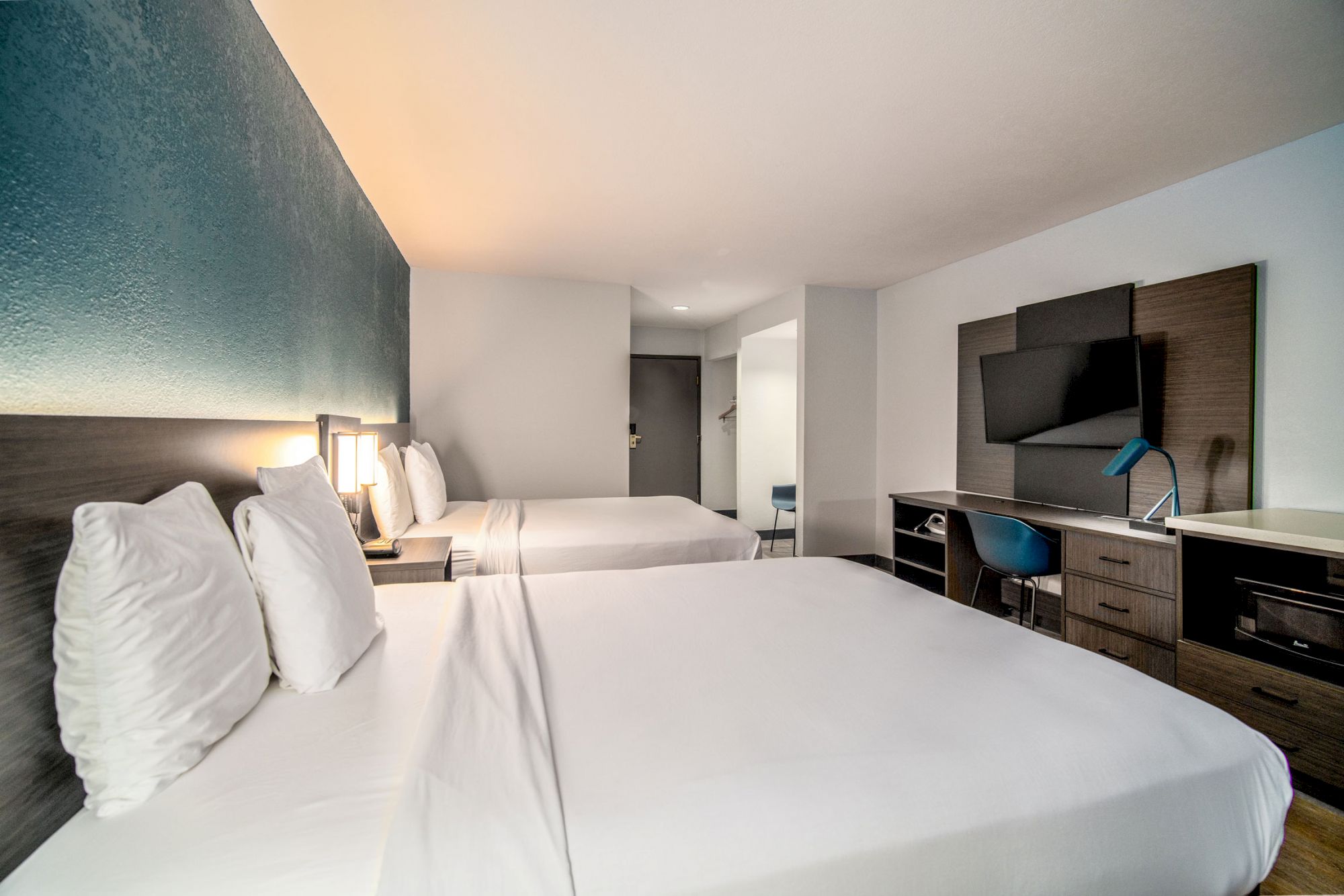 Studio 6 Suites Lawndale